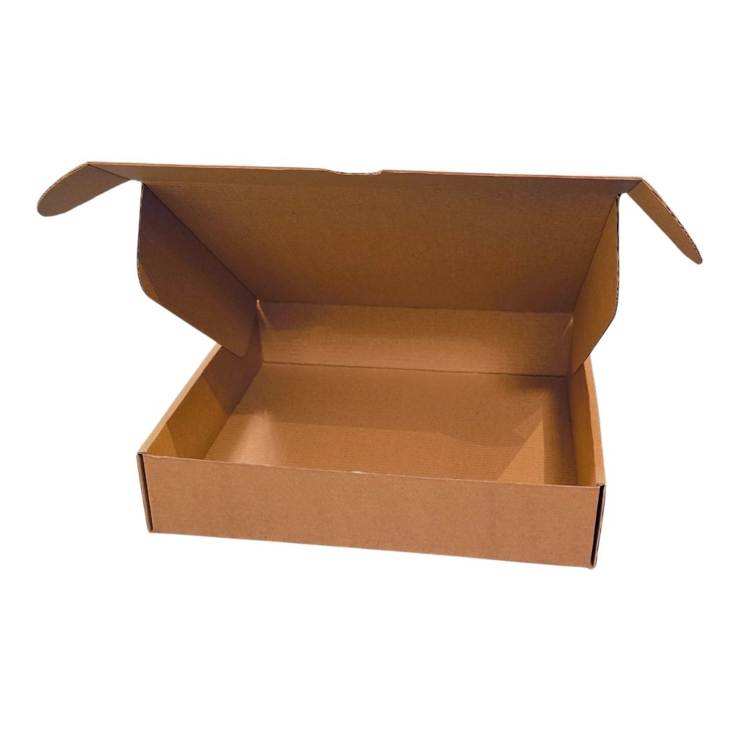 Квадратна Подаръчна Кутия Крафт, 23 х 23 х 5 см - Image 3